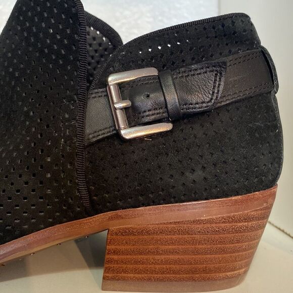 Sam Edelman Black Suede Perforated Ankle Booties Boho Chic Western Fall Street - Picture 11 of 16